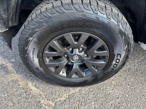 Used 2021 Toyota Tacoma SR5 RWD image 9