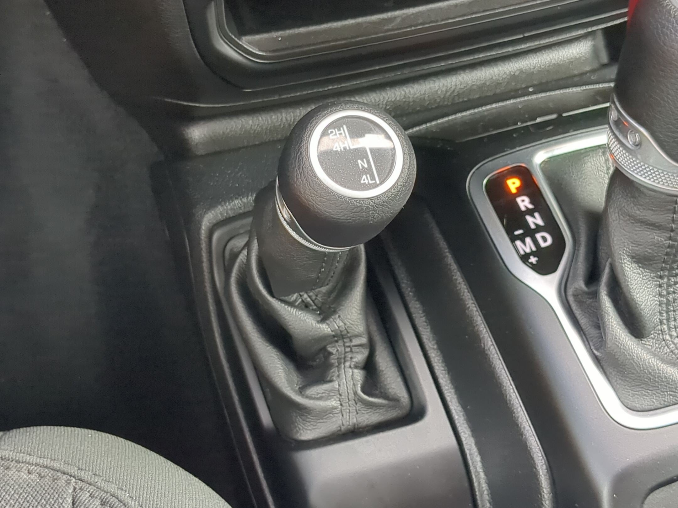 Used 2021 Jeep Wrangler Unlimited Sport AWD/4WD image 23