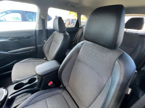 Used 2025 Kia Seltos S FWD image 35