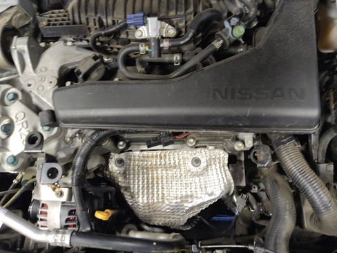 Used 2016 Nissan Rogue SV FWD image 30