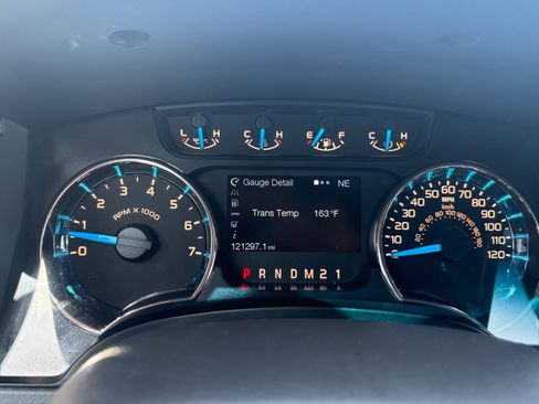 Used 2014 Ford F150 XLT w/ Equipment Group 302A Luxury AWD/4WD image 28