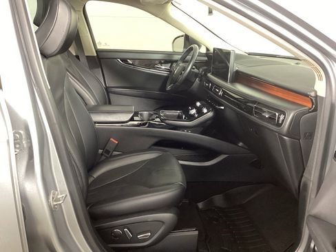 Used 2022 Lincoln Nautilus Reserve image 8