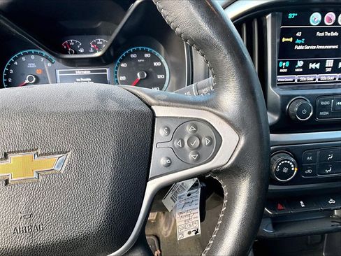 Used 2016 Chevrolet Colorado LT w/ LT Convenience Package image 17