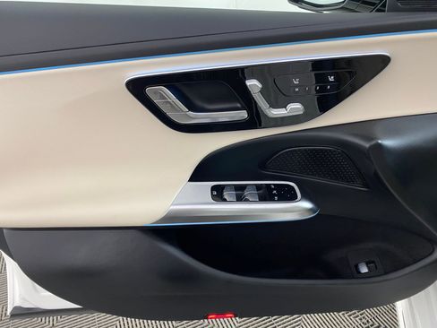 Used 2026 Mercedes-Benz E 350 4MATIC Sedan image 11