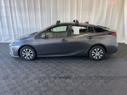 Used 2022 Toyota Prius XLE w/ Advanced Technology Package image 28