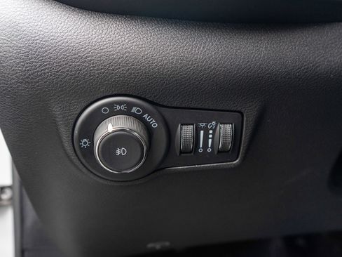 Used 2025 Jeep Compass Limited AWD/4WD image 26