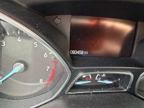 Used 2019 Ford Escape SE FWD image 13