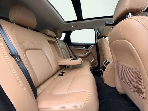 Used 2021 Jaguar F-PACE S AWD/4WD image 26