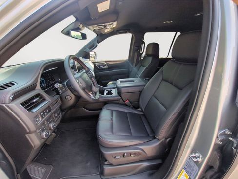 Used 2024 Chevrolet Tahoe RST w/ Luxury Package AWD/4WD image 16