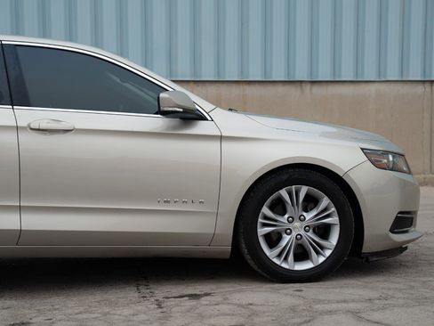 Used 2015 Chevrolet Impala LT w/ Convenience Package image 11