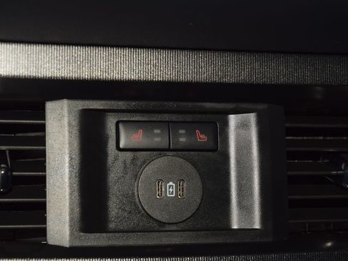 Used 2026 Ford F250 Platinum w/ Tremor Off-Road Package AWD/4WD image 45