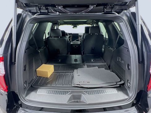 Certified 2025 GMC Yukon Denali w/ Denali Reserve Package image 27