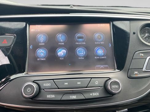 Used 2019 Buick Envision Premium AWD/4WD image 30