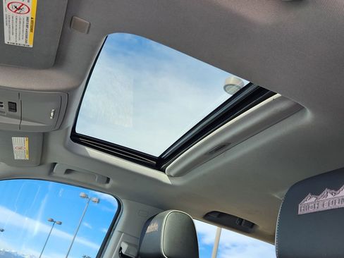 Used 2018 Chevrolet Silverado 2500 High Country w/ Duramax Plus Package image 24