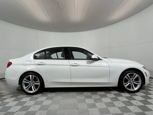 Used 2017 BMW 330i xDrive 330i xDrive image 8