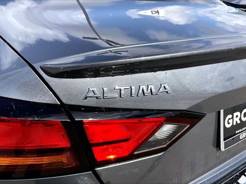 Certified 2021 Nissan Altima 2.5 SR image 29