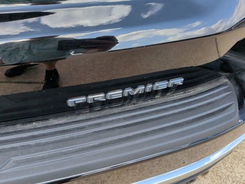 Used 2024 Chevrolet Suburban Premier image 50