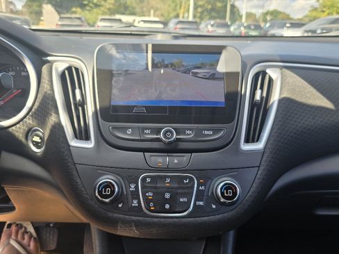 Used 2023 Chevrolet Malibu LT image 22
