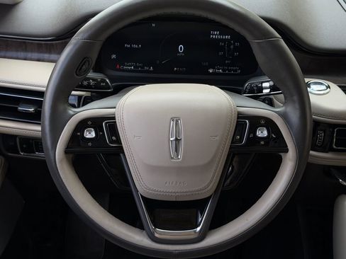 Used 2023 Lincoln Aviator Reserve w/ Equipment Group 201A AWD/4WD image 12