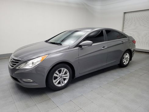 Used 2013 Hyundai Sonata GLS w/ Popular Equipment Pkg image 2
