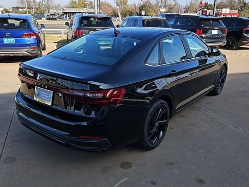 New 2026 Volkswagen Jetta SE FWD image 5