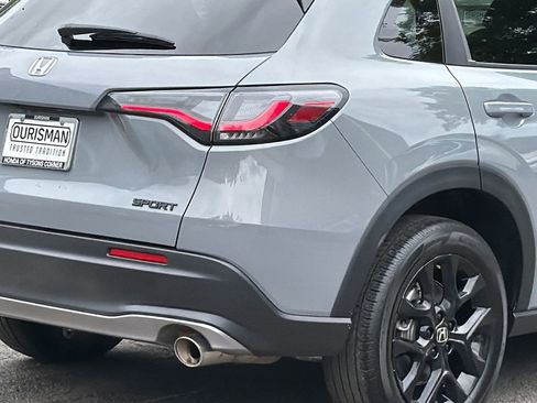 Certified 2025 Honda HR-V Sport image 7