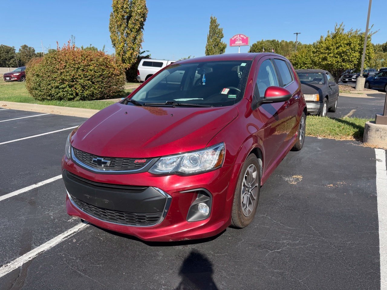 Used 2020 Chevrolet Sonic LT w/ Convenience Package FWD image 1
