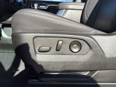 Used 2023 Chevrolet Silverado 1500 LTZ w/ LTZ Convenience Package II AWD/4WD image 20