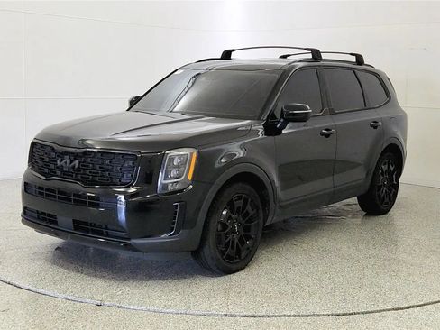 Used 2022 Kia Telluride EX w/ EX Premium Package AWD/4WD image 3