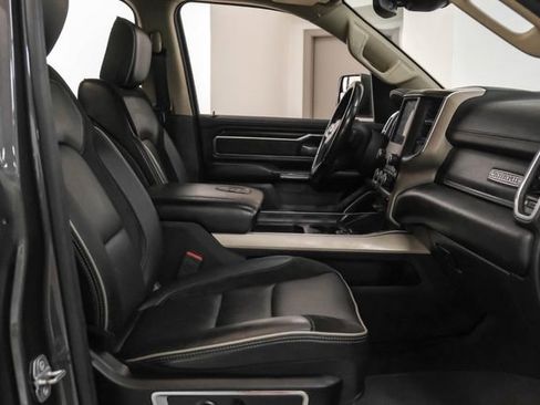 Used 2021 RAM 1500 Laramie AWD/4WD image 32
