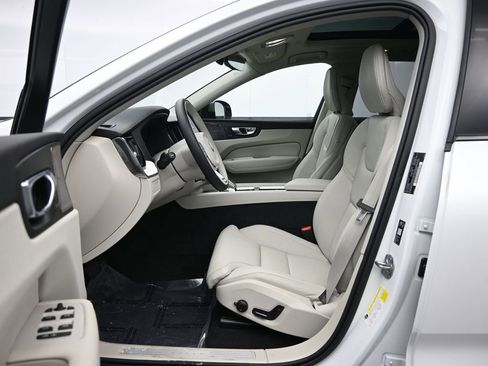 New 2026 Volvo XC60 T8 Ultra w/ Climate Package image 21