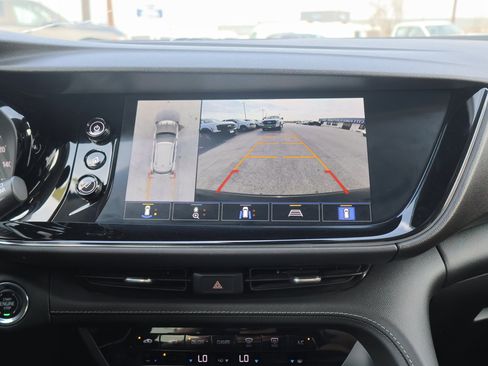 Used 2023 Buick Envision Avenir image 24