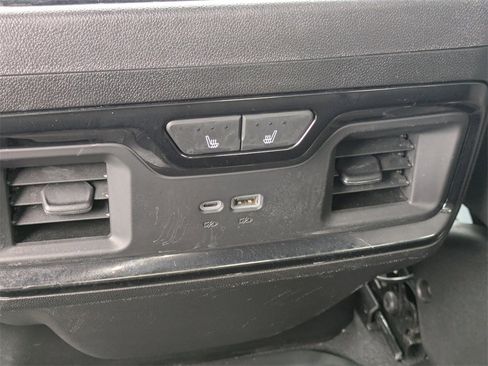 Used 2024 GMC Sierra 2500 AT4 w/ AT4 Preferred Package image 14