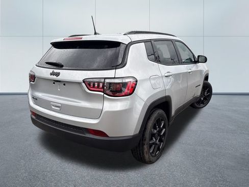 New 2026 Jeep Compass Latitude AWD/4WD image 4