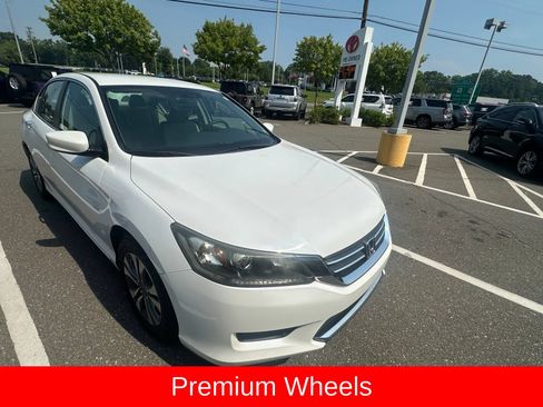 Used 2014 Honda Accord LX image 4