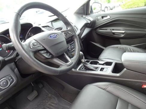 Used 2018 Ford Escape Titanium AWD/4WD image 14