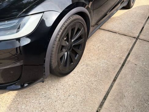 Used 2022 Tesla Model X Plaid AWD/4WD image 2