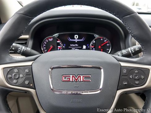 Used 2023 GMC Acadia Denali w/ Denali Ultimate Package image 16