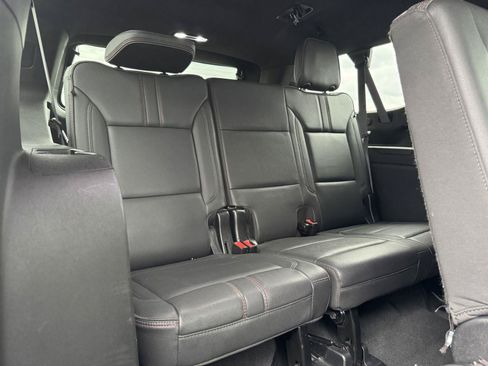 Used 2023 Chevrolet Suburban RST AWD/4WD image 45