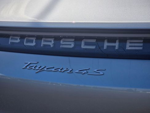 Used 2025 Porsche Taycan 4S AWD/4WD image 32