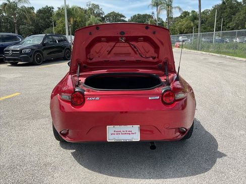 Used 2016 MAZDA MX-5 Miata Club RWD image 4