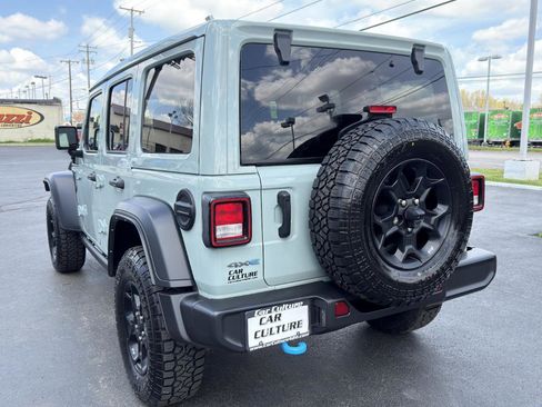 Used 2023 Jeep Wrangler Unlimited w/ Sun & Screen Package AWD/4WD image 17