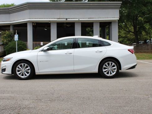 Used 2021 Chevrolet Malibu LT FWD image 4
