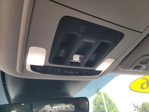 Certified 2026 Honda Pilot Touring image 21