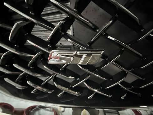 New 2026 Buick Enclave Sport Touring w/ Super Cruise Package image 31