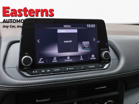 Used 2023 Nissan Rogue S AWD/4WD image 17