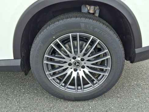 Used 2026 Mercedes-Benz GLC 300 4MATIC image 5