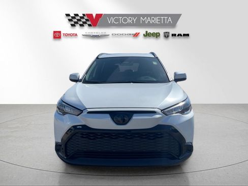 Used 2024 Toyota Corolla Cross AWD Hybrid w/ Moonroof Package image 8