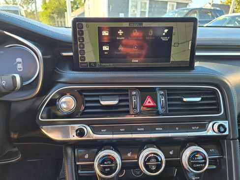 Used 2023 Genesis G70 2.0T image 42