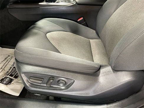 Used 2023 Toyota Camry LE image 12